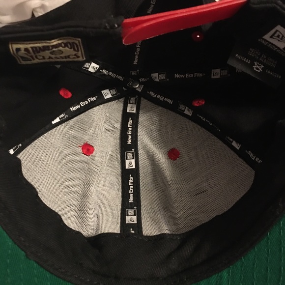 Chicago Bulls SnapBack Hat - Picture 5 of 5